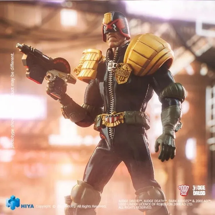 2000 AD Exquisite Super Series Judge Dredd 1:12 Action Figure