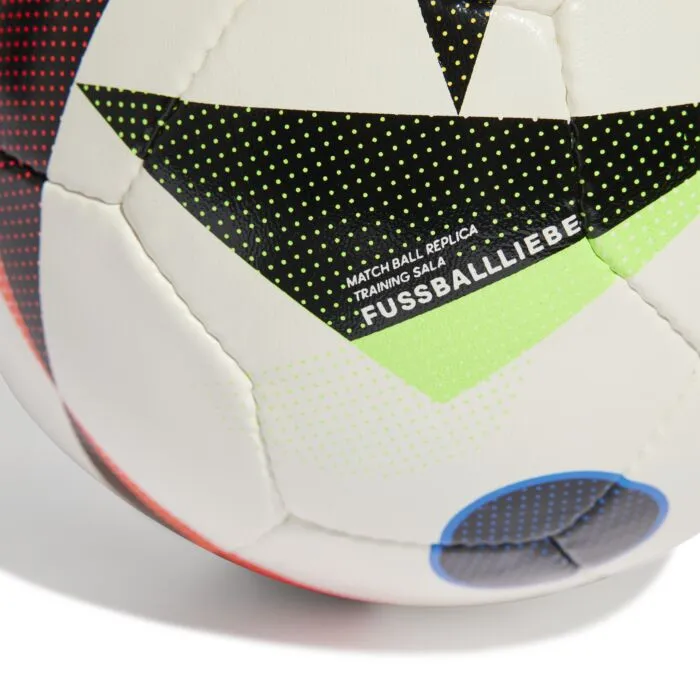 Adidas Fussballliebe Training Sala Football