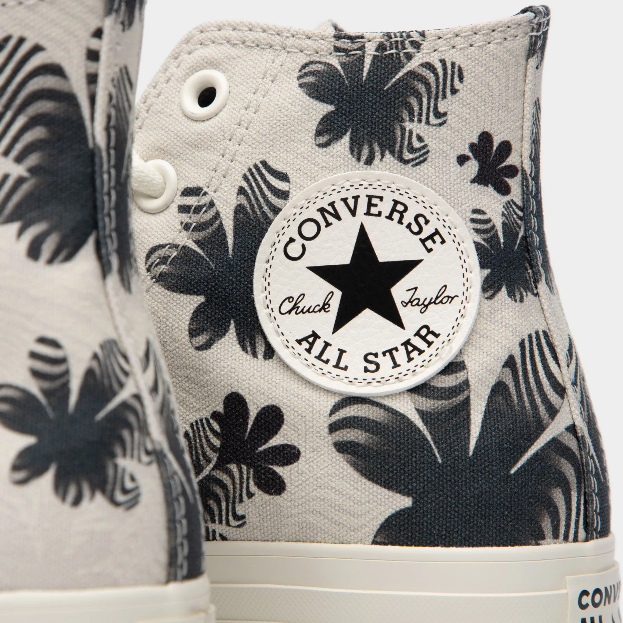 Converse Women's Chuck Taylor All Star Desert Rave Light Bine / Egret - Black