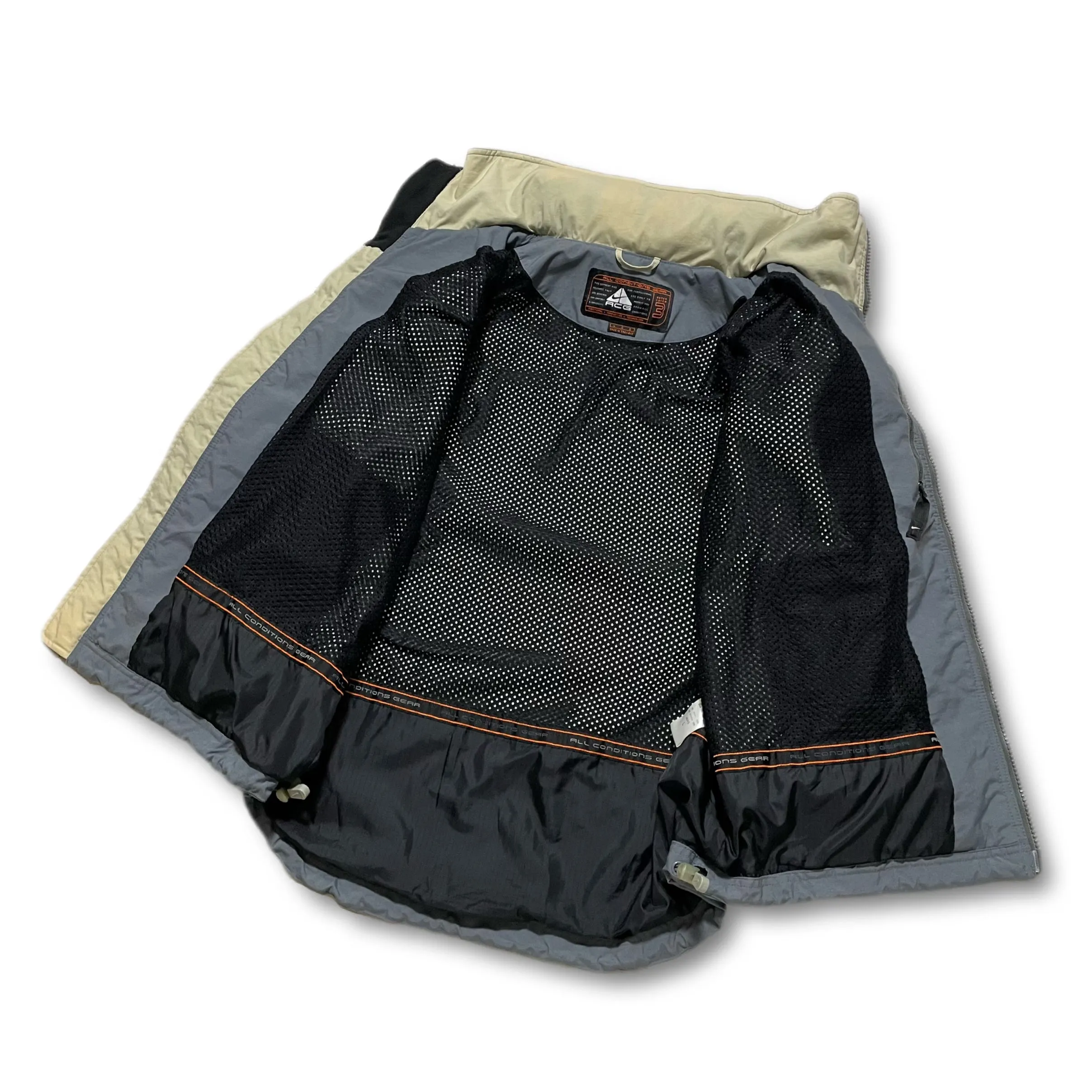 NIKE ACG OUTER LAYER 3 Mountain Jacket