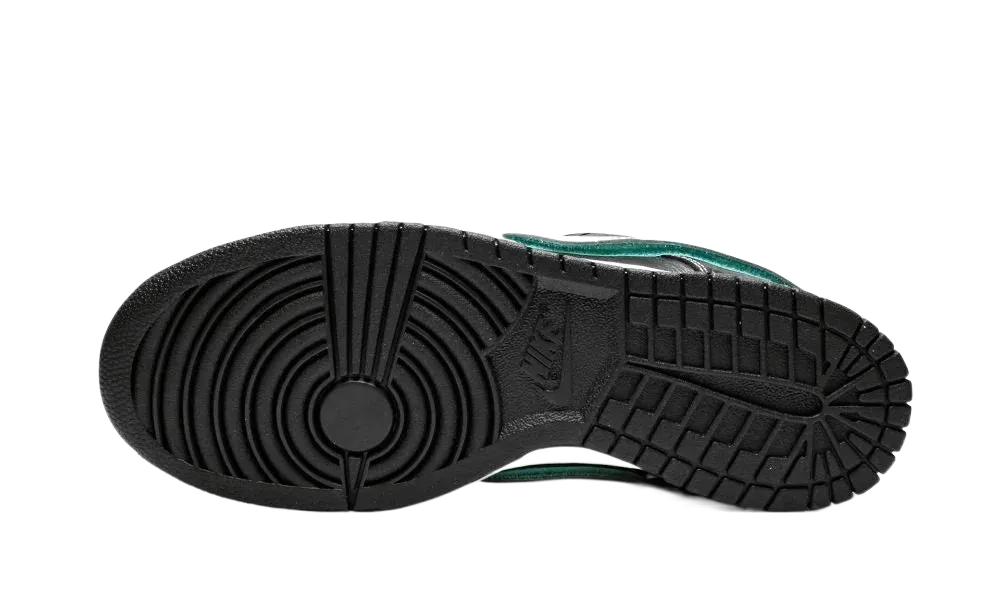 Nike SB Dunk Low Diamond Supply Co. Black Diamond