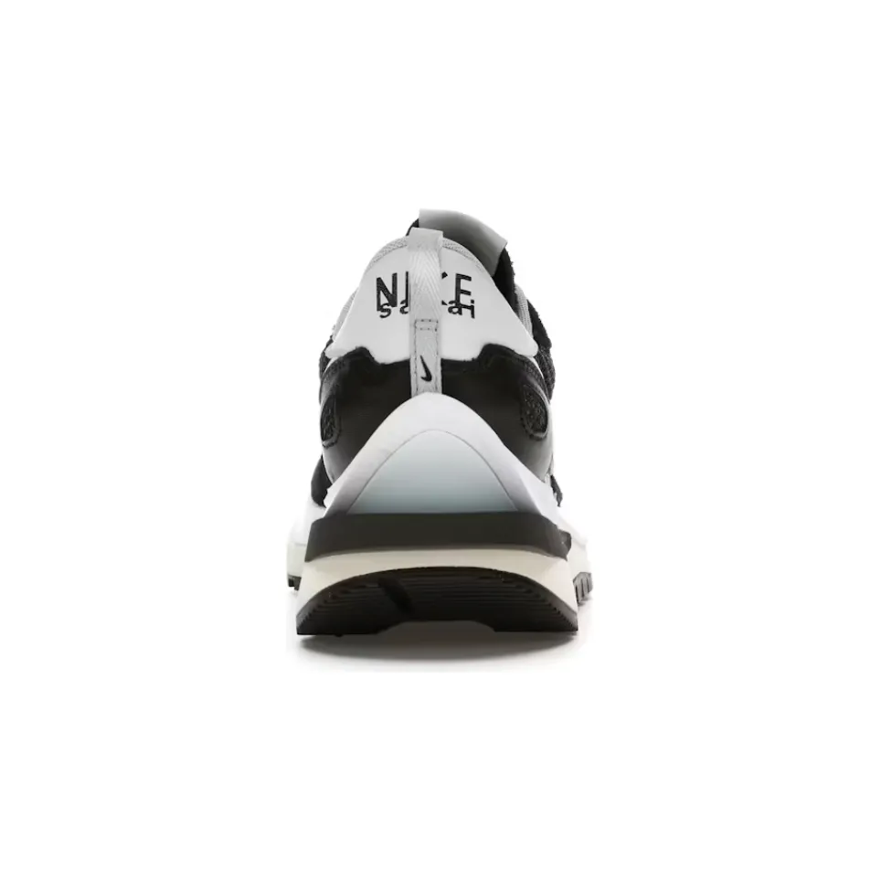 Nike Vaporwaffle sacai Black White